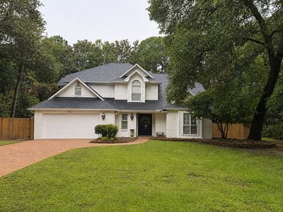 301 Windward Cv W
