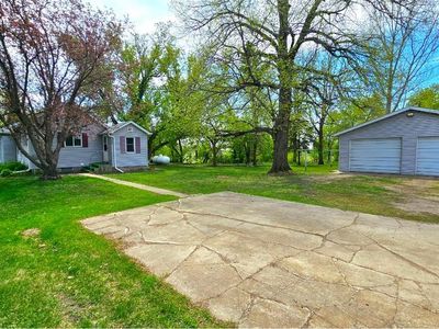 113 W 3rd St