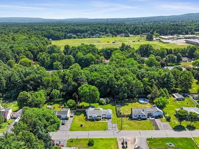 26 Greenmeadow Ln