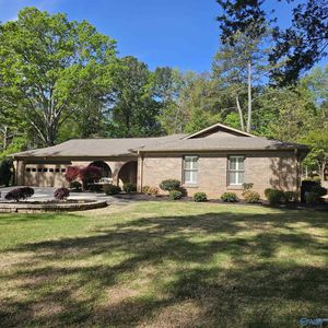 3215 Mountain View Dr SE