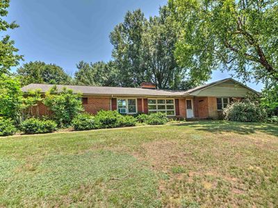 1667 Laurel Hill Rd