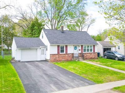 127 Newton Rd