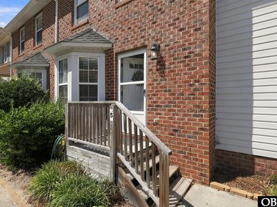 5 Croatan Ct