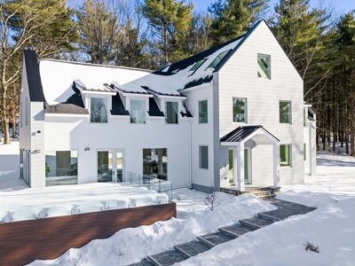 7 Whipple Rd