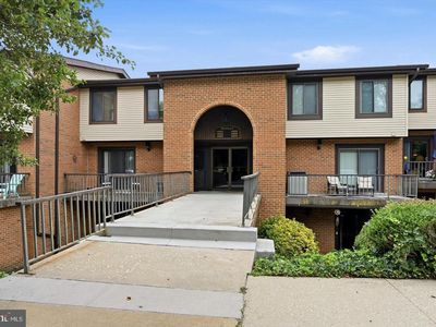 4860 W Brigantine Ct