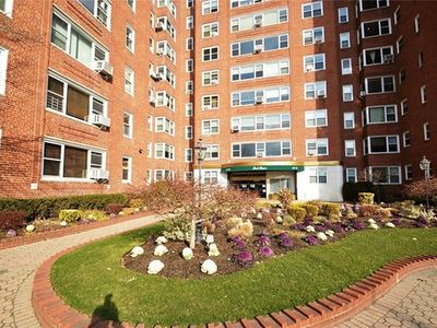 11045 Queens Blvd APT 719