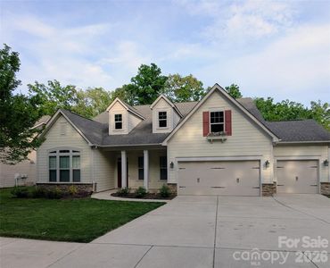 7017 Hyde Park Dr