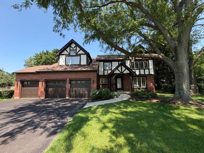 732 Jamestowne Rd