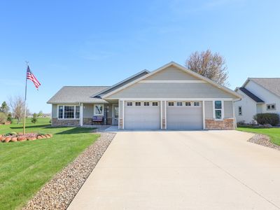 635 Dewberry Ln