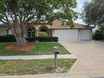 1028 Archway Dr