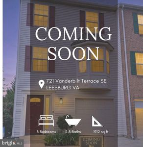 721 Vanderbilt Ter SE