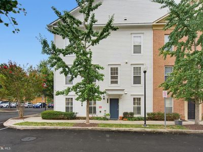 3927 Old Dominion Blvd
