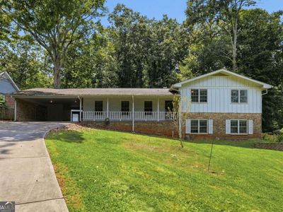 4362 White Oak Dr