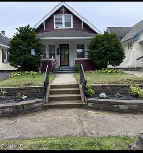 1522 Schuyler Street