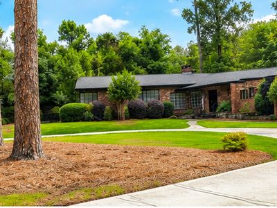 3255 Legion Dr SE