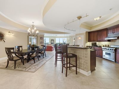 9547 Edgerton Dr. #606
