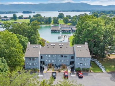 290 Sailors Cove Dr #410