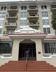 235 6TH STREET NW #205