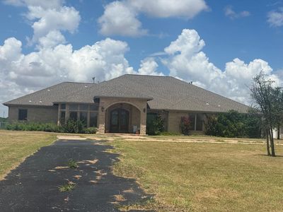 2711 El Paso Ave