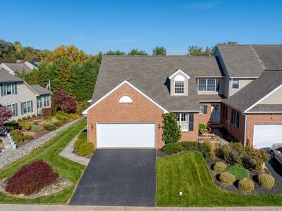 2 Spring Hill Ln