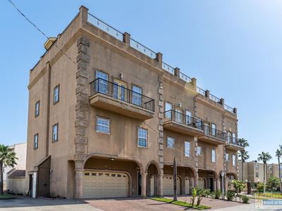 110 E Coronado Dr #101