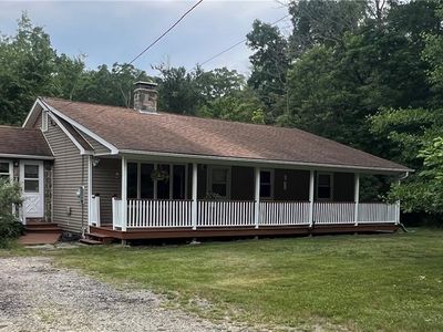 24B Burgess Rd
