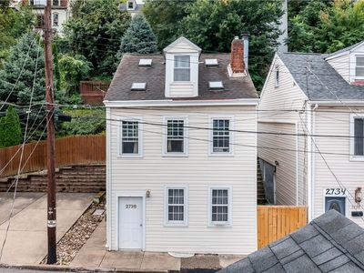 2736 Shelly St
