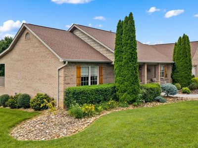 1040 Southwind Cir
