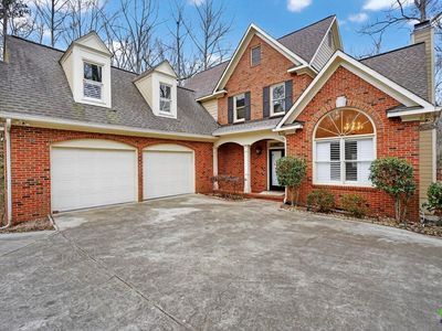 208 Huntington Ct