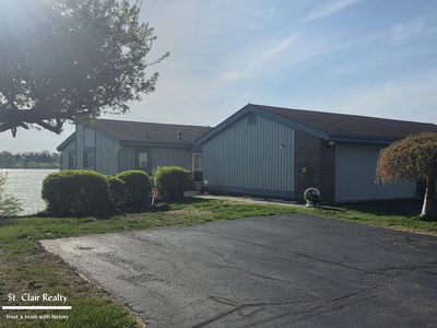 1715-59 N River Rd