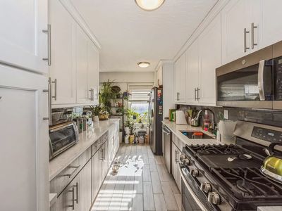 3125 Tibbett Ave APT 8C