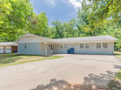 1223 W Preston Ave