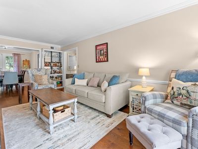 1745 Jack Warner Pkwy APT D31