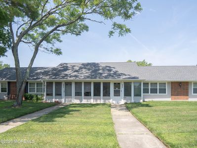 228B Buckingham Court