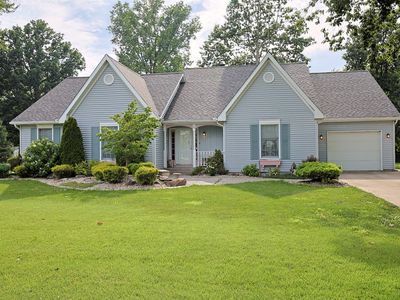 711 Laura Ln