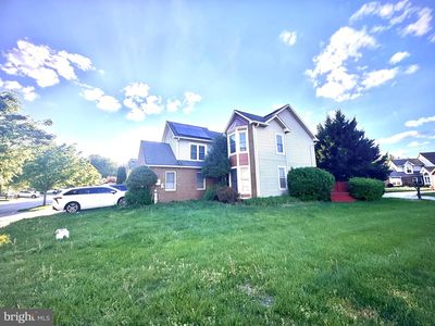 9348 Creekview Dr