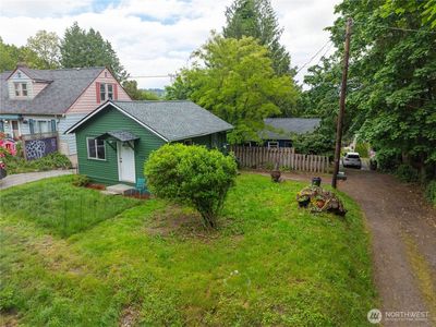 1546 N Wycoff Avenue