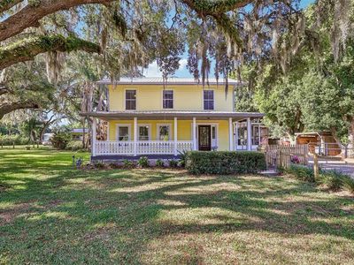 1190 Old Mount Dora Rd
