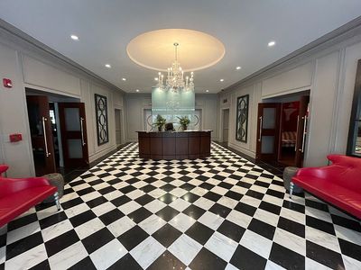 1829 Senate St APT 7F