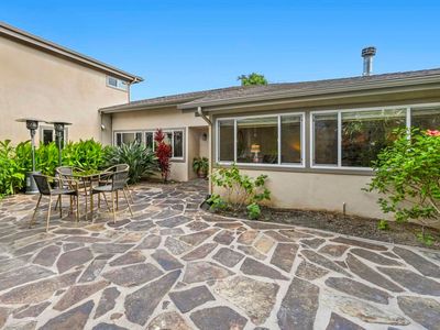 3302 Avenida De Loyola