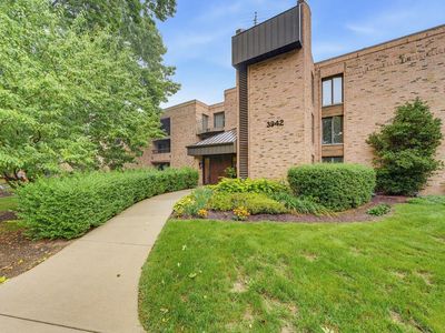 3942 N Oakland AVENUE #135