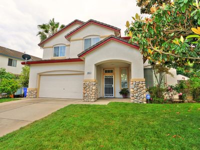 Property at 8897 Shasta Lily Dr, Elk Grove, CA
