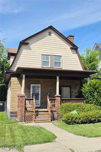 1435 Ridge Ave