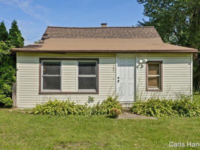 305 Crescent St