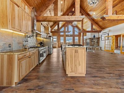 1828 Hidden Canyon Rd