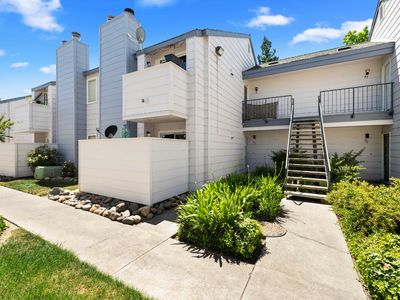 8252 NW Center Pkwy #82