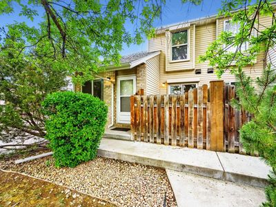2112 Meadow Ct