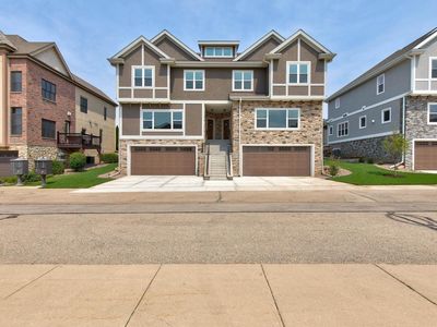 9076 Paddington Parkway