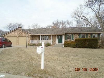 2576 N Fairway Dr