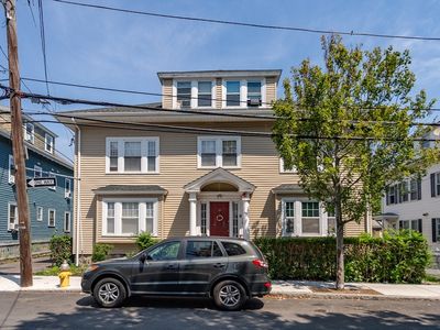 33 Harbor St